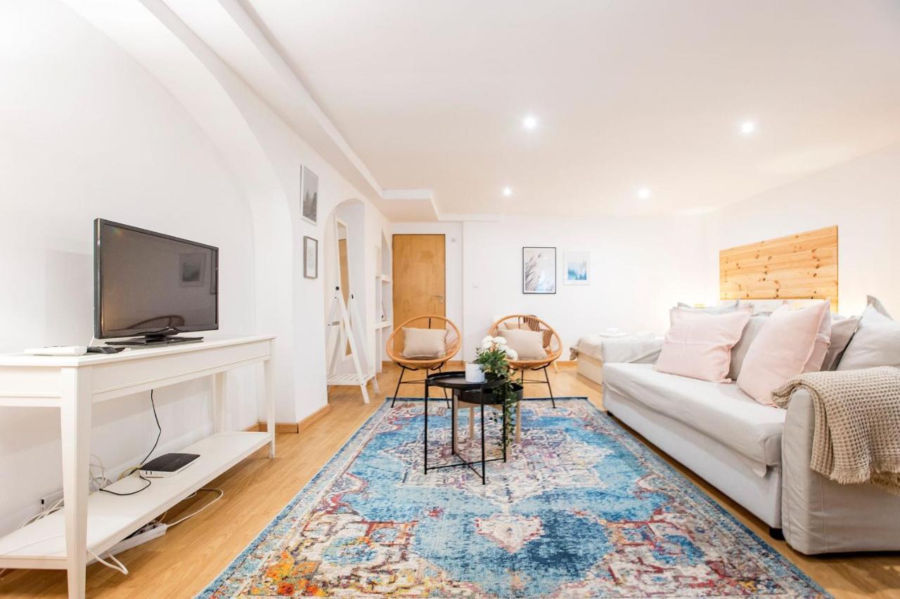 Almada Hideaway W/ Ac & Private Pool By Lovelystay Porto Eksteriør billede